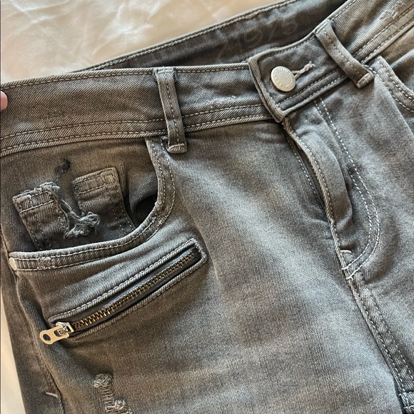 ZARA Gray Ripped Distressed Skinny Jeans - Picture 5 of 7